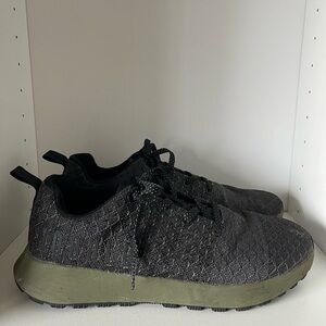 NoBull Women’s MATRYX TRAIL RUNNER Shoe Black/ Ivy SZ 9.5 US